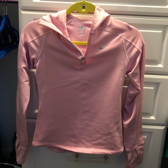 Nike Tops - Nike Fit Dry Thermal Pullover XS